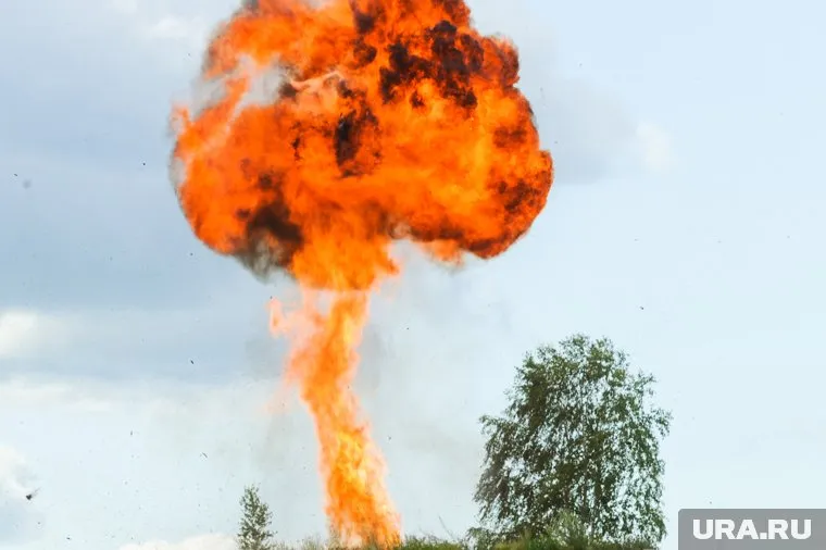 На омском нефтезаводе прогремел взрыв, его было слышно в нескольких районах города