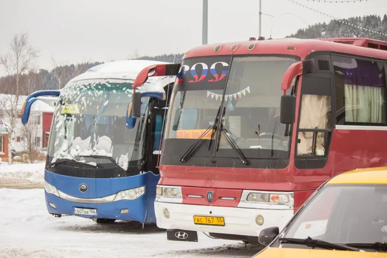 Разное. Ханты-Мансийск., автовокзал, автобус