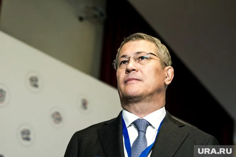 По словам Радия Хабирова, партия ЕР успешно справляется со своей основной задачей