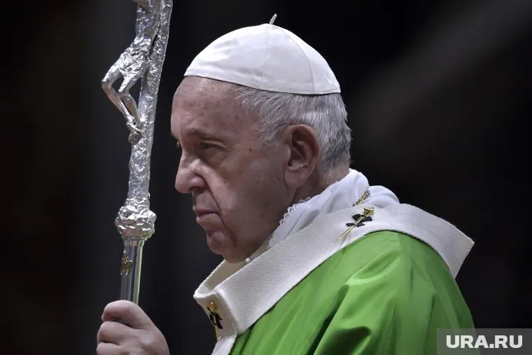 Папа Римский провел в больнице 38 дней