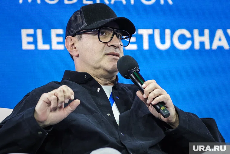 Гарик Мартиросян судит шоу 