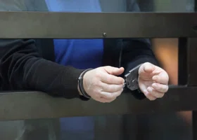 Арестован третий фигурант по делу о смертельном отравлении паленкой в Ленобласти