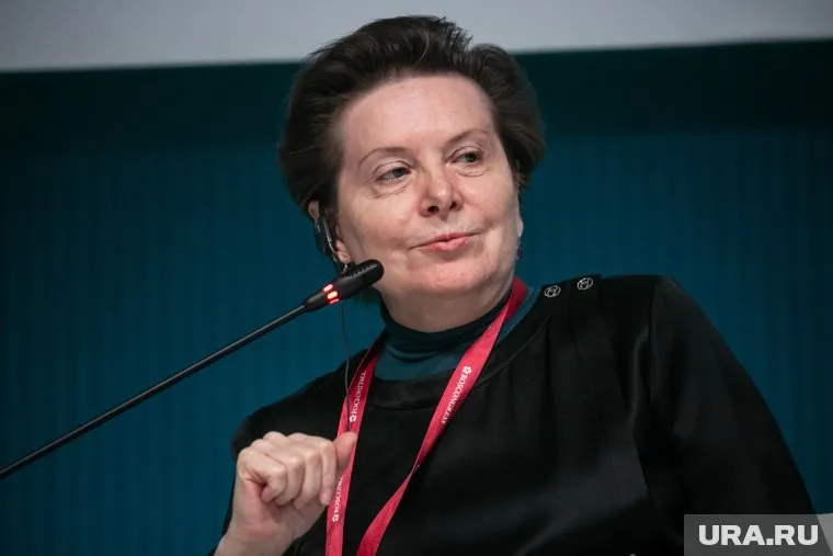 Комарова сообщила, что поддержит любое решение лыжника Устюгова