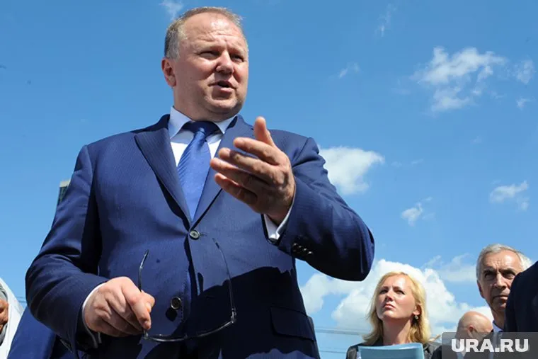 Цуканов отругал Тефтелева, Дубровский велел к критике прислушаться