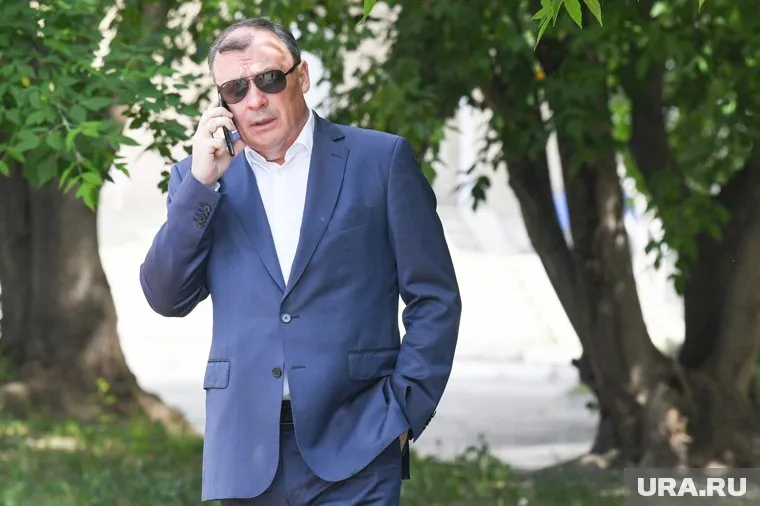 В окружении Алексея Орлова создание нового WhatsApp-чата называют методом психологического воздействия на подчиненных