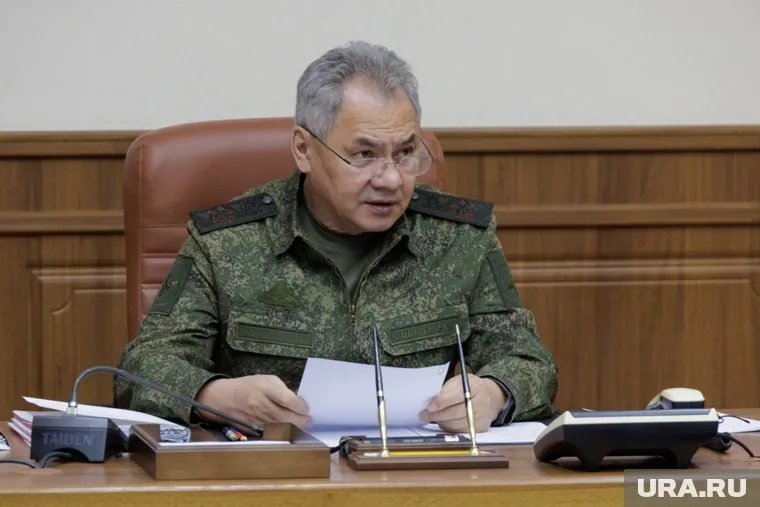 Подрыв Каховской ГЭС привел к затоплению значимых территорий, заявил Шойгу