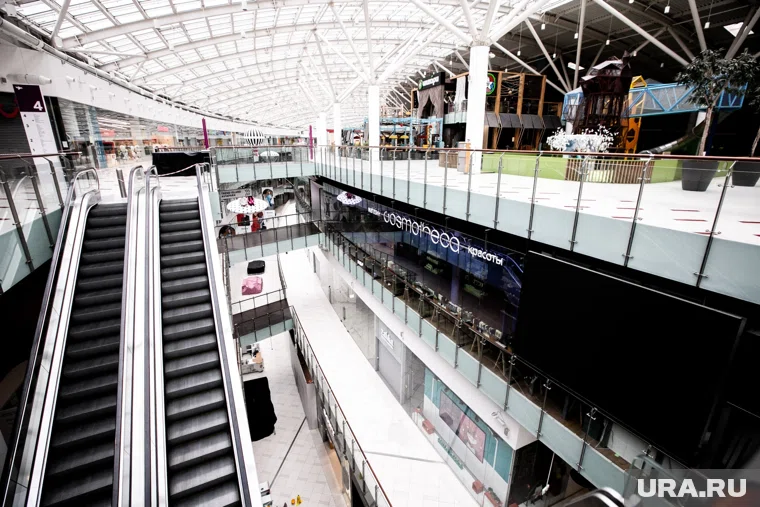 В московском ТЦ у посетителя взорвалось электронное устройство