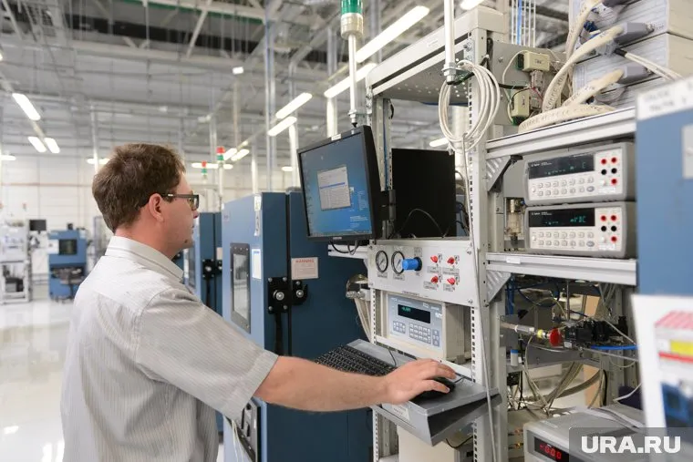 Средняя заработная плата на предприятии составляет 40 тысяч рублей (архивное фото)