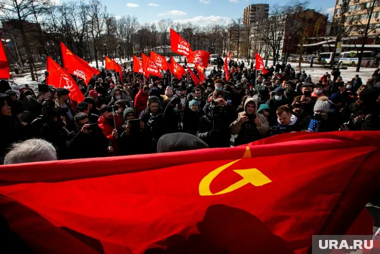 Тюменские коммунисты не стали прислушиваться к советам главы КПРФ Геннадия Зюганова