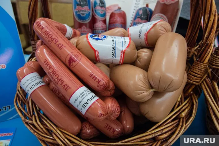 Стоимость килограмма сосисок и сарделек увеличилась на 3,99%