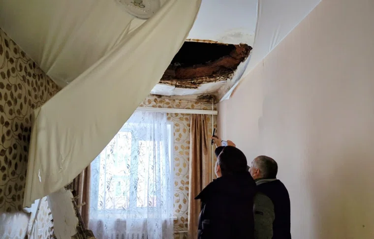 Выездная комиссия обследовала квартиру, где произошло ЧП