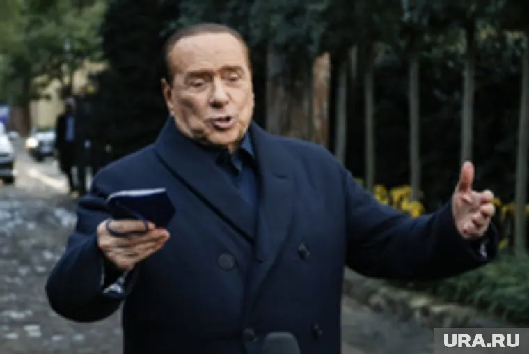 Сильвио Берлускони заявил, что отношения России и Запада откатились до 2002 года