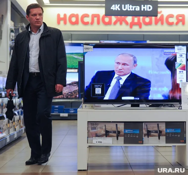 На пресс-конференции президент запустил дискуссию о важности позитивного контента в интернете