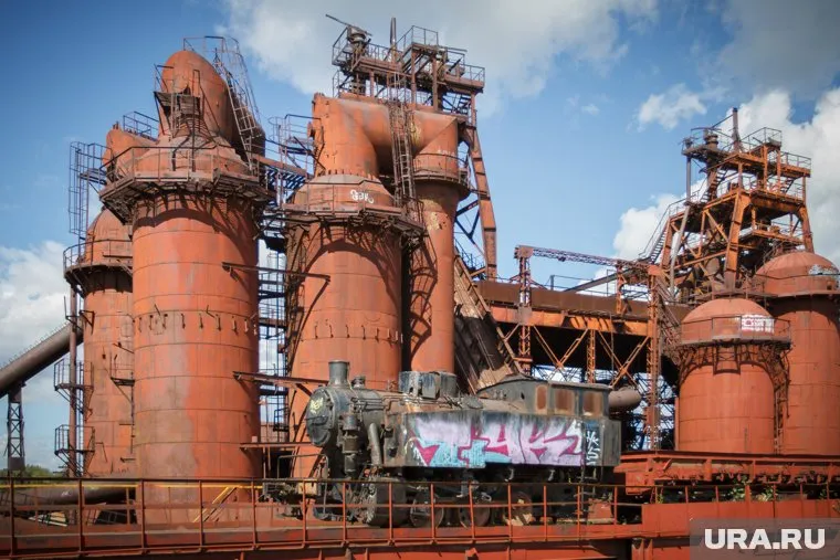 Уборку провели на территории завода-музея истории горнозаводской техники