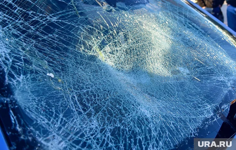 В аварии пострадали три человека