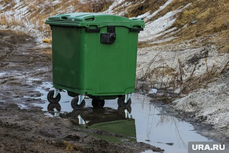 Регоператор выводит дополнительную технику для вывоза ТКО из подтопляемых СНТ (архивное фото)