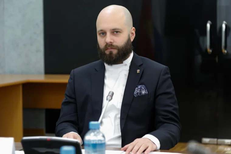 Артемий Галицын: бюджет сохраняет социальные обязательства и позволяет развивать инфраструктуру области