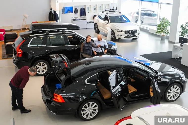 Снижение объемов оформления паспортов на авто вдвое напрямую связано с сокращением продаж