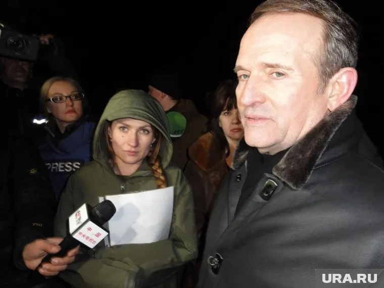 Партия Виктора Медведчука прекратила деятельность в Верховной Раде