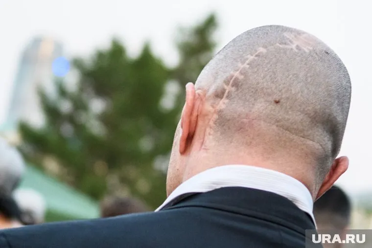 Бойцов для запугивания конкурентов можно нанять в сети