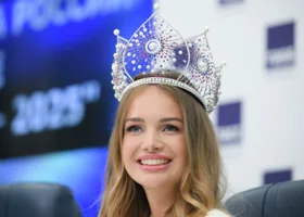 Самая красивая девушка России прилетела на «Мисс Вселенная»