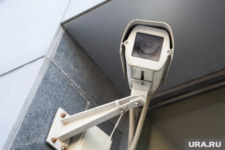 Суд решил, что наблюдение через видеокамеры не является вмешательство в личную жизнь