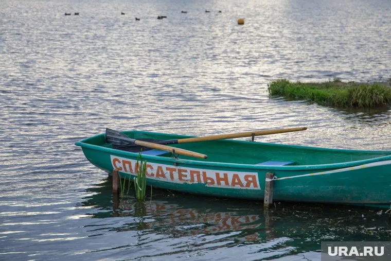Двух пермяков, утонувших во время рыбалки, достали из воды