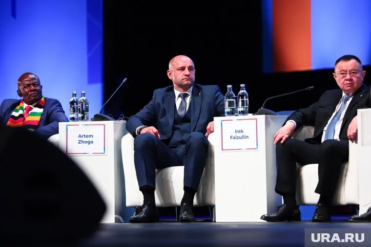 Сразу после назначения Жога принял участие большом строительном форуме в Екатеринбурге