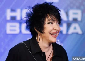 «Звезда корпоративов»: продюсер раскрыла новогодний гонорар Лолиты 