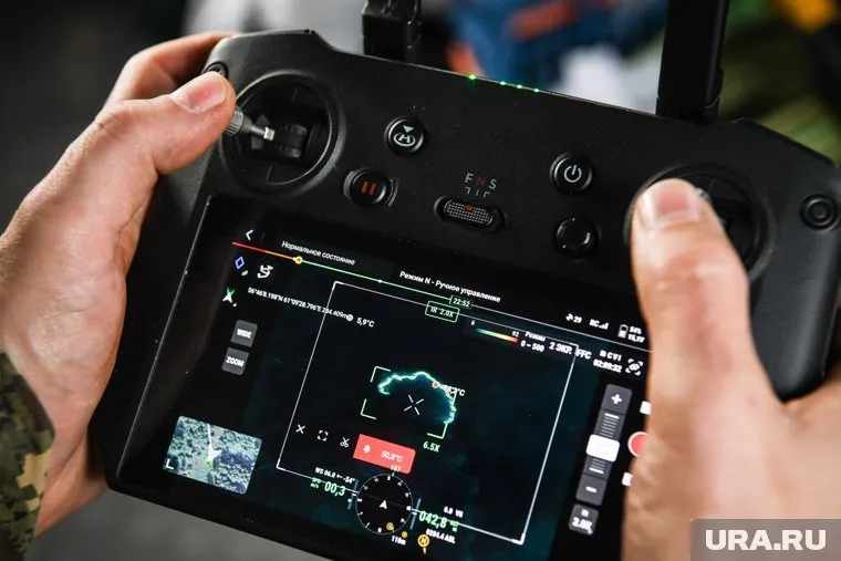 На передовую отправлен грузовик с необходимой военной техникой