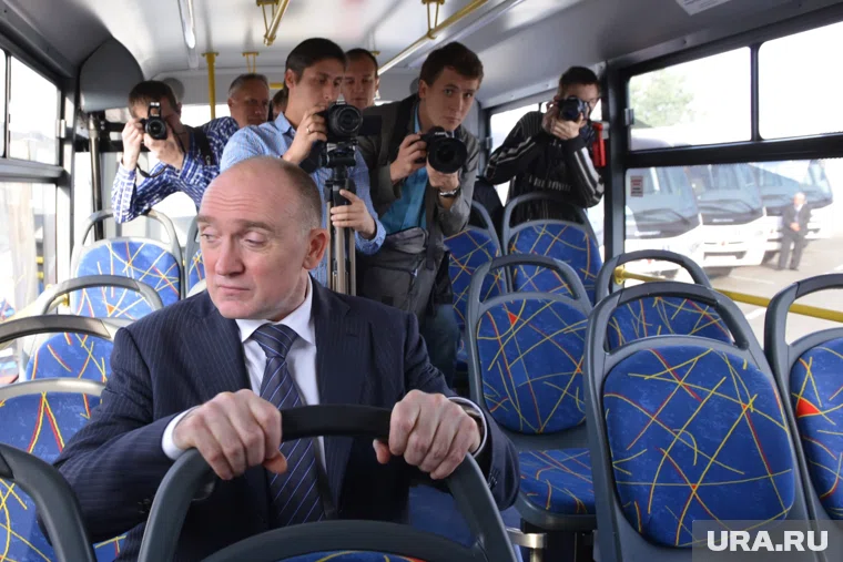 Губернатор Дубровский уступит свое кресло в ЗСО человеку полпреда Холманских