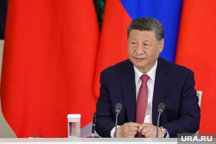 Си Цзиньпин встретил Мишустина в Китае