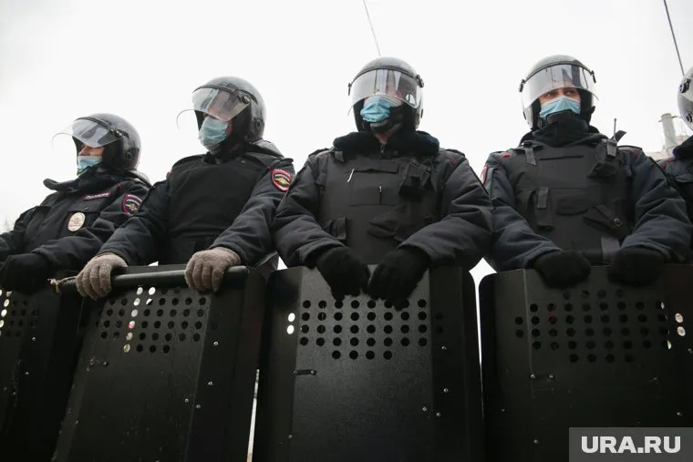 Проходящие в РФ протесты не имеют перспектив, считает Александр Михайлов