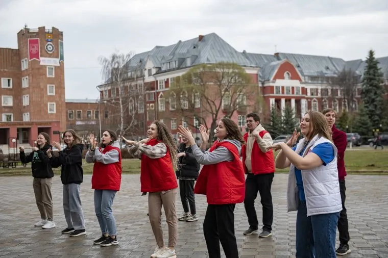 Запуск фонтана "Одуванчик" ПГНИУ. Пермь