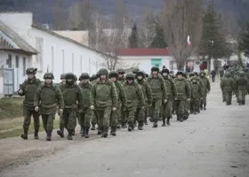 Советник Зеленского: Украине нужно было начать войну за Крым