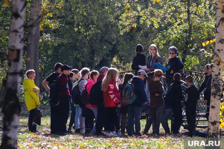 Школа обязана следить за ученикам на территории школы, в том числе после уроков, считает Верховный суд