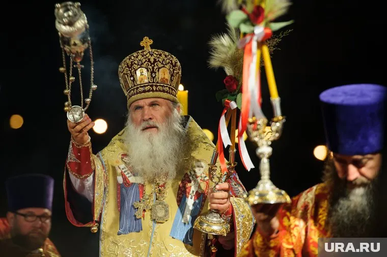 Владыка откликнулся на просьбы матери Бесценного о помощи