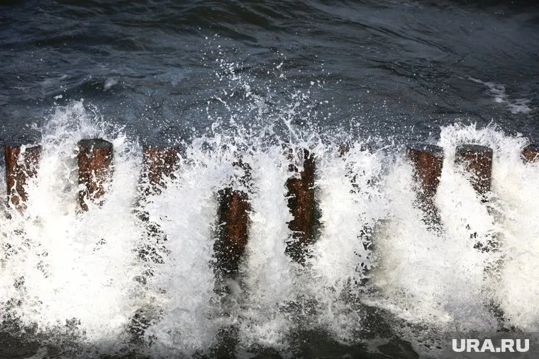 Сильный ураган накрыл Крым 26 ноября