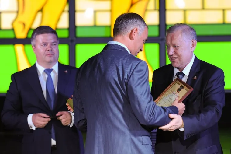 Почетные граждане Челябинск, мошаров станислав, тефтелев евгений, видгоф борис