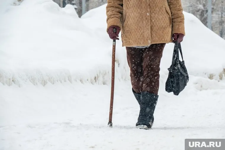 Мошенники убедили пенсионерку перевести деньги на безопасные счета
