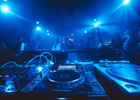 Челябинцев на выходных ждут африканские ритмы, куклотерапия и лекции