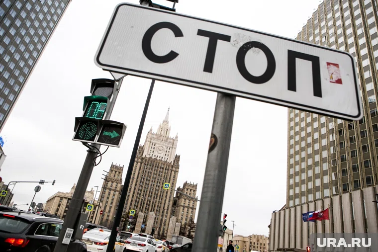 С 1 января будет введен вертикальный дублер знака «Стоп-линия»