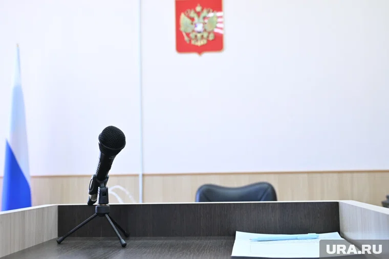 Окружной суд рассмотрит жалобы адвокатов и гособвинения по делу экс-главы управления миграции УМВД ХМАО