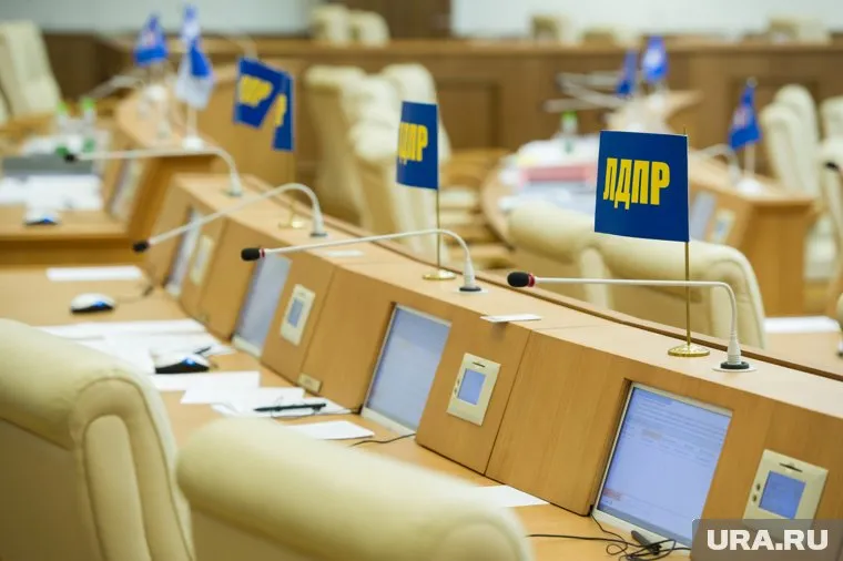 Ряды «соколов Жириновского» в 2021 году могут поредеть