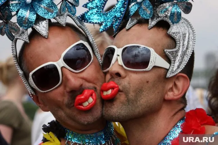 На выборах в России обсуждают гомофобию