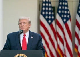 Трамп призвал конгресс США к «ядерному варианту»