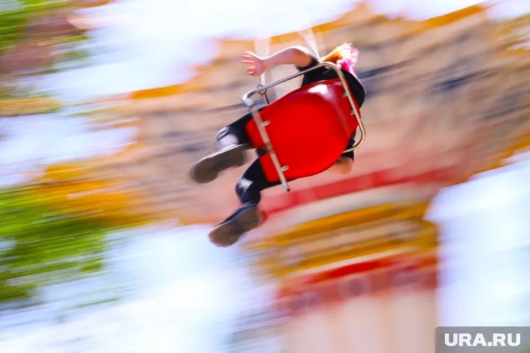 Экстремальные аттракционы не подходят девушкам с низким давлением