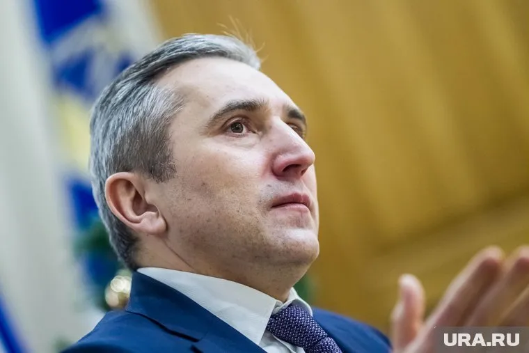Слухи о том, что Моор станет врио главы региона, появились сразу после перевода прежнего губернатора в Минстрой РФ