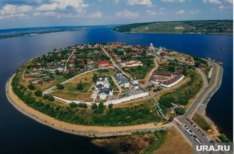 Свияжск был построен в 1551 году по указанию Ивана Грозного как плацдарм для «взятия» Казани