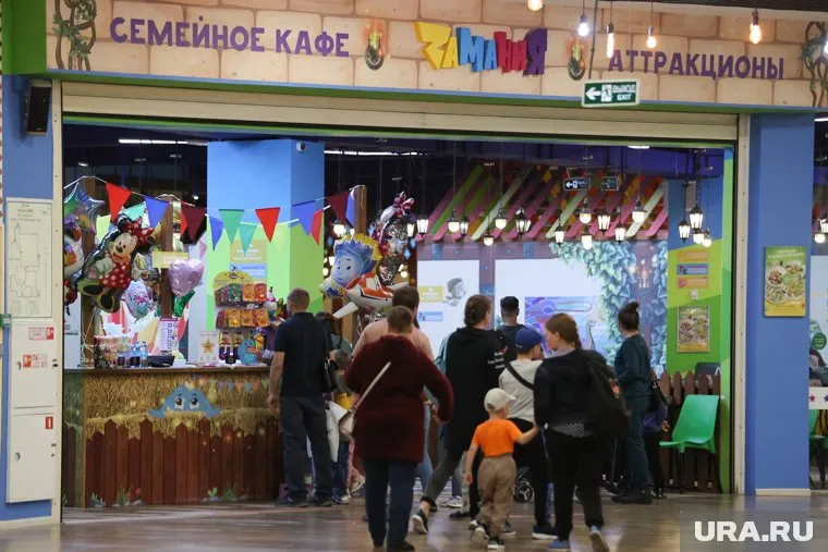 Житель Ханты-Мансийска разместил в соцсетях видео с неприличным поведением детей